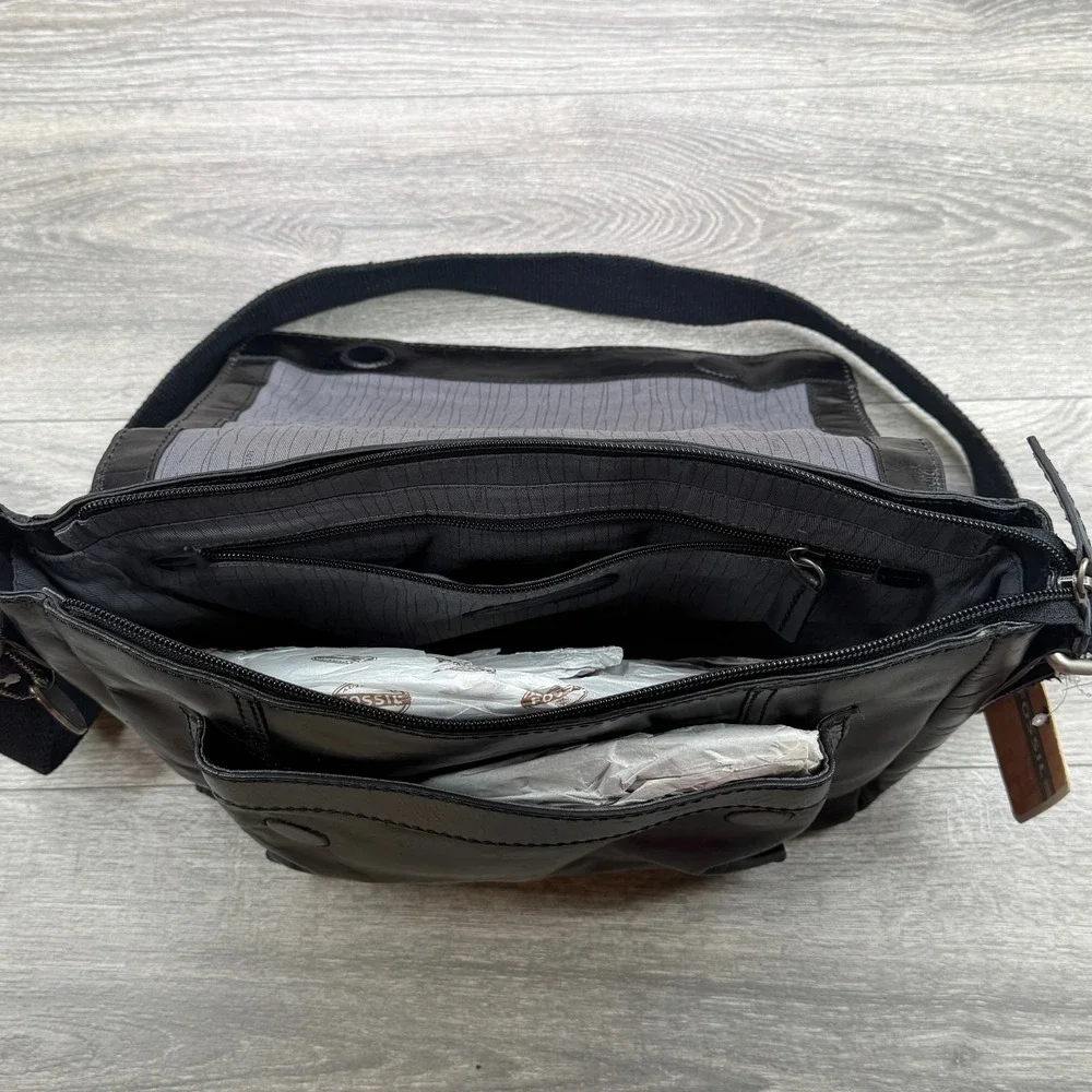 Fossil Grant Commuter Messenger Bag MBG1243001 Black Leather Shoulder Crossbody